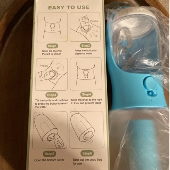 Geeebooc 3-in-1 Port Dog Water Bottle w/Food Container BPA Free NWT - Picture 2 of 11